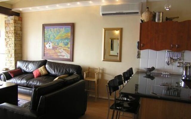 Leisure Bay 306 by CTHA