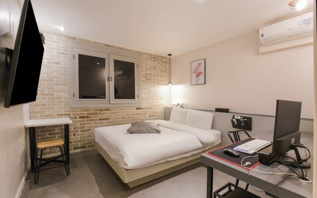 Stay Inn Hotel