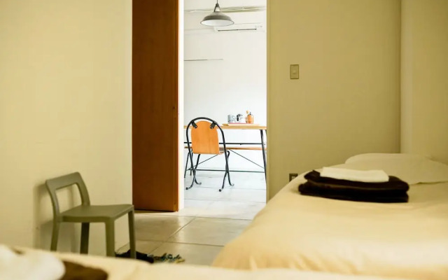 Route - Cafe and Petit Hostel