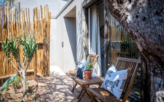 Safari Moon Luxury Bush Lodge