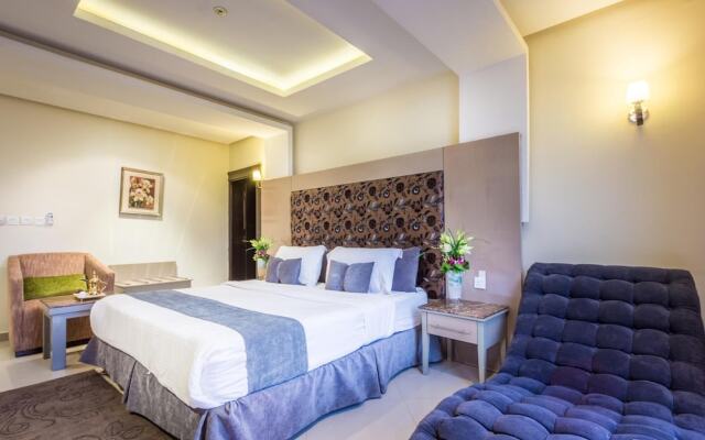 Almuhaidb Al Takhasosi Suites