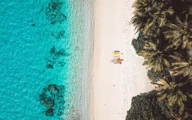 Bliss Dhigurah Hotel