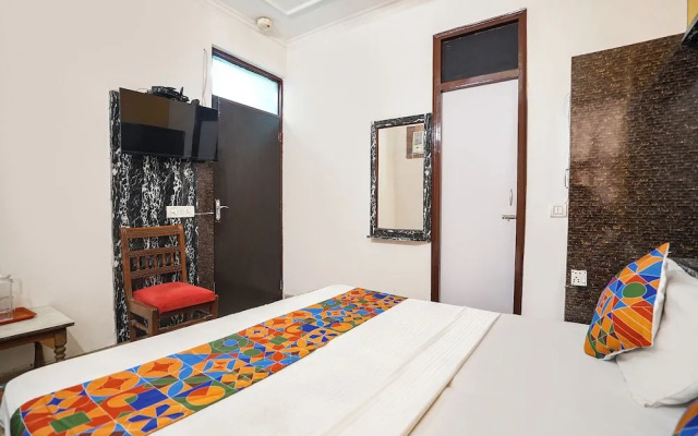 Fabhotel Richa Palace