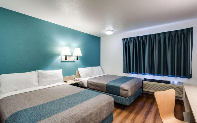 Motel 6 Spokane, WA - West