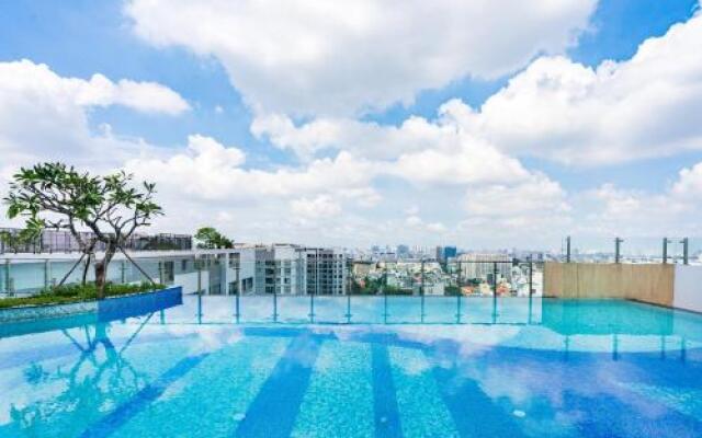 KIRAKUAN PARKVIEW 2BR Pool/Gym/Balcony