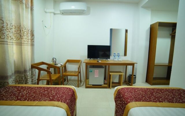 Present Hotel