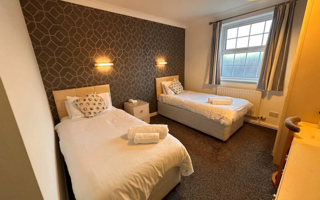 Pine Lodge Hotel & Restaurant Mansfield