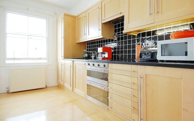 Luxury Designer Apartment Hammersmith 1