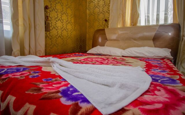 Platinum Royal Hotel
