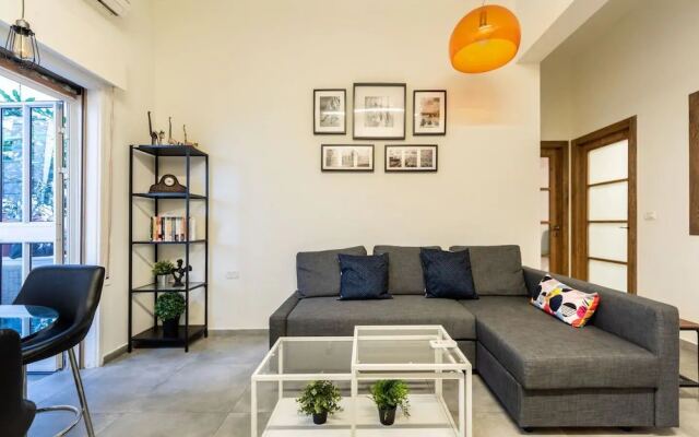 Magical 2BR Beach Bauhaus Stylish Nest