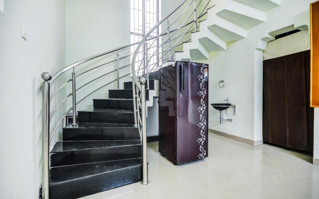 OYO Flagship 63029 Aruthraa Residency