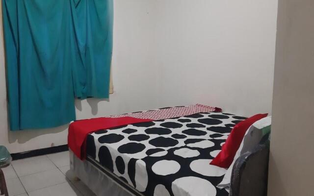 OYO 3449 Putri Garuda Syariah