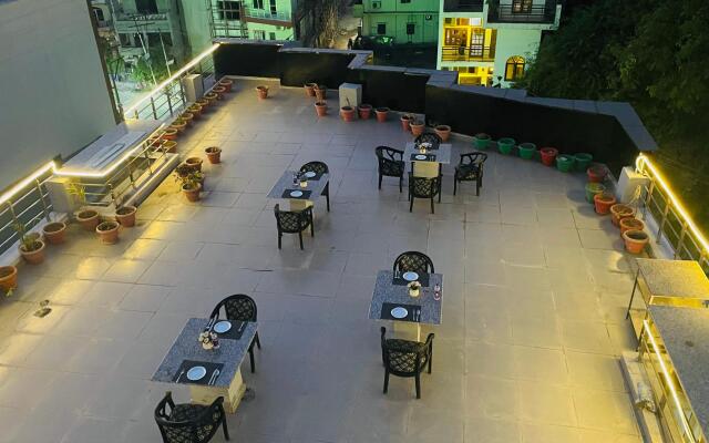 SKI RISHIKESH (By Hotel SK International)