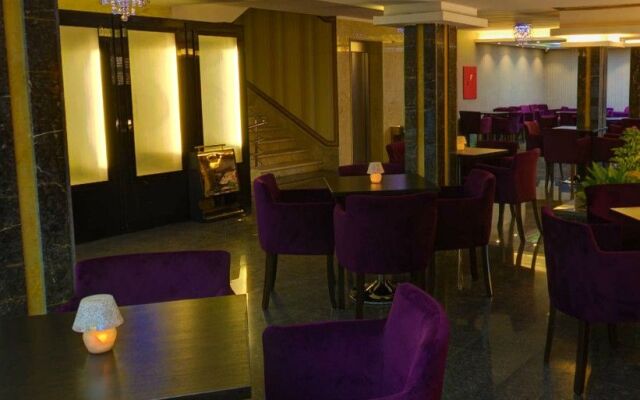 Aramis Hotel