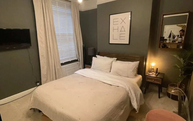 Lovely 2 Bedroom Apartment Close to Putney Riverside