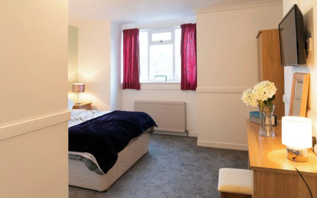 Dunedin House Huntly