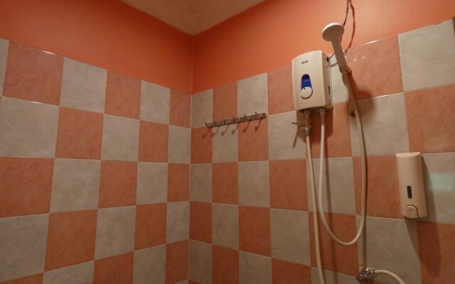 Pich Guest House