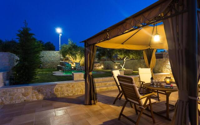 Family villa, Fantastic views, Private pool, Free laptop 1