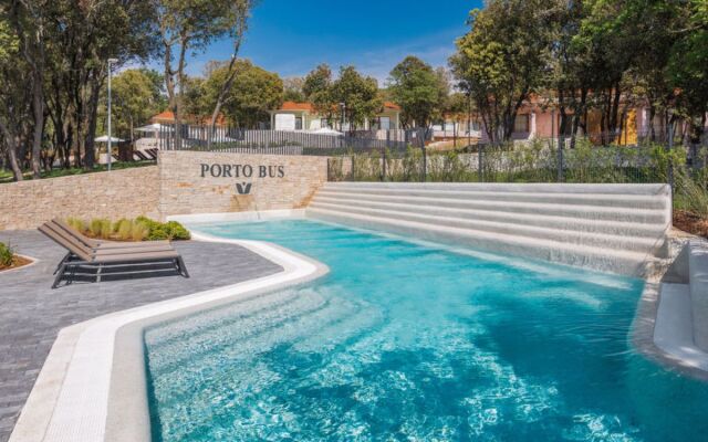 Luxury Beach Villas Porto Bus