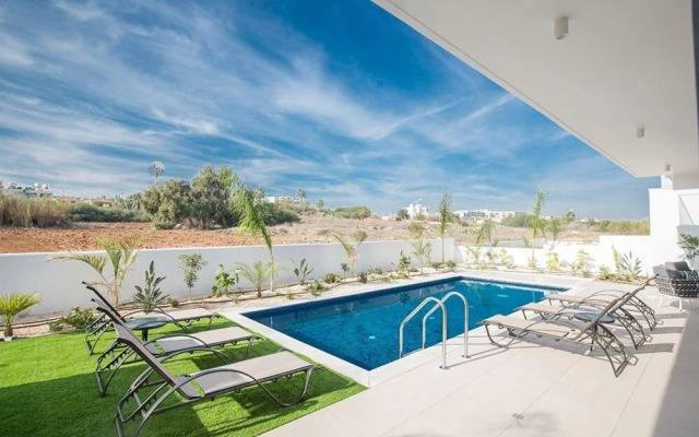 Villa Nia AQ Ol20 in Protaras