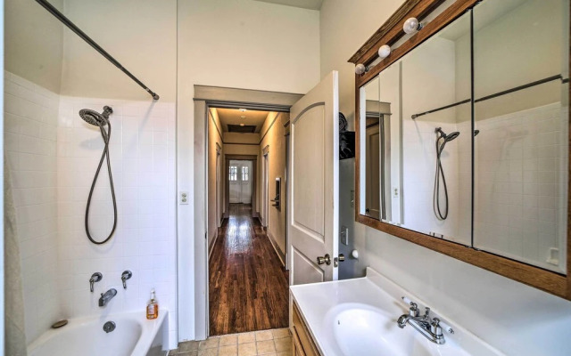 Pet-friendly Tulsa Home, 2 Mi to Downtown!