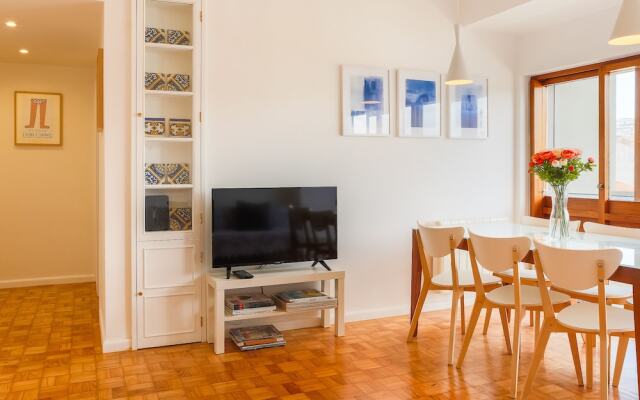 Bolha1 · Bright Apartment in a Traditional Area of Porto