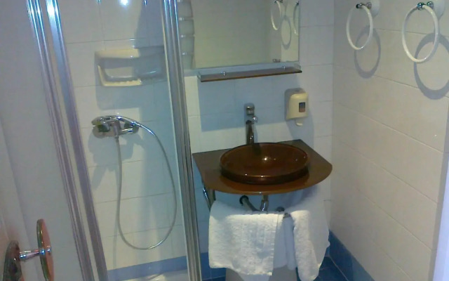 Ephira Hotel