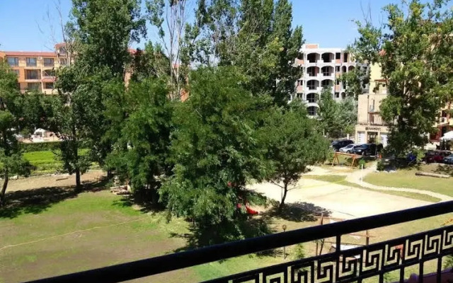 Nicol Apartment in Hermes Complex