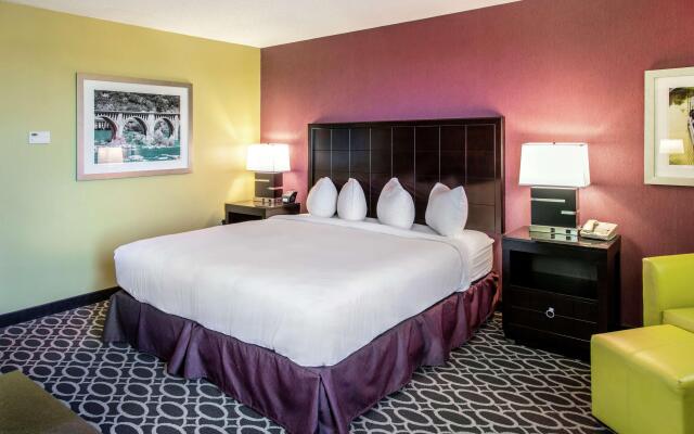 DoubleTree by Hilton Richmond - Midlothian