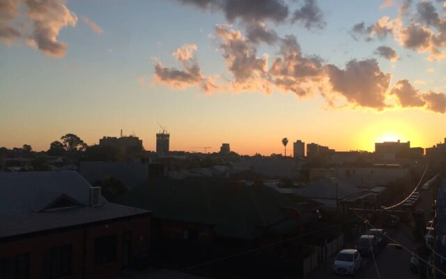 Coco Chapel Street With Carpark