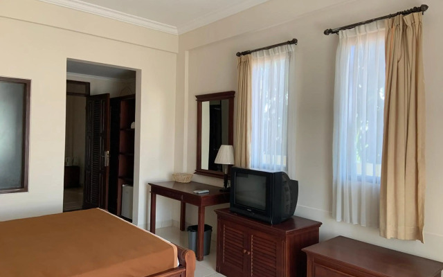 Nirwana Hotel Suites