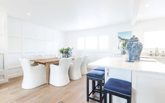 Stunning and Modern 4 Bedroom Townhouse Near Kohi Beach