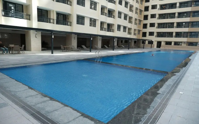 Golden Seagulls Hotel
