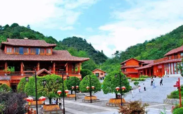 Tongzi Xincheng Hotel