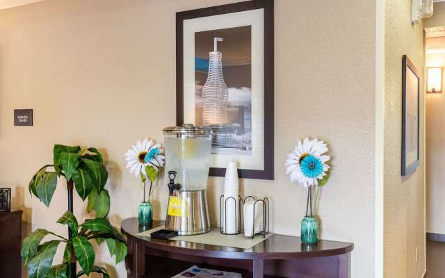 Comfort Inn South Tulsa - Woodland Hills