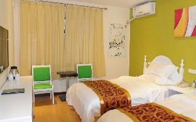 Shell Hotel Zhoukou Jiaotong Zhong Road Bus Center Station