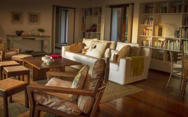 Rio Ancho Gourmet Lodge