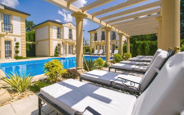 Luxury-Villas