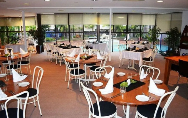 Best Western Palm Court Motor Inn