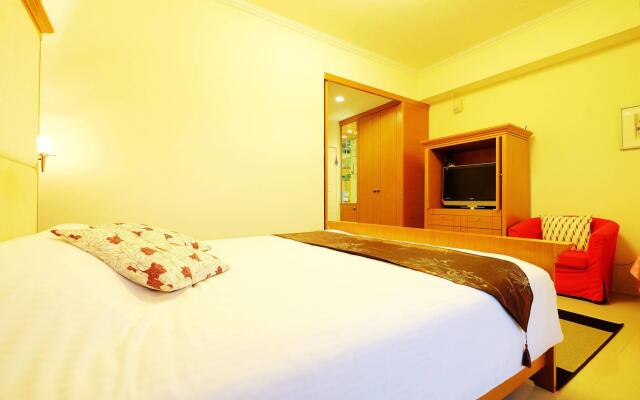 Sea View Bed and Breakfast Cicadas Living Tree