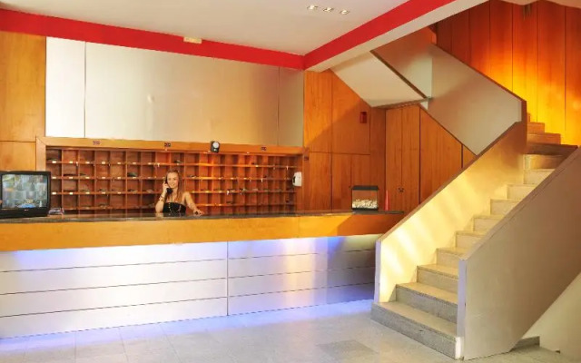 Mojo Hotel