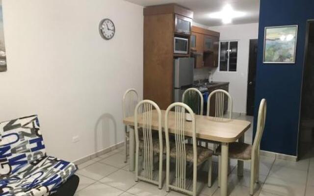 Fantastic & Cozy #8: Condo Close To the Beach