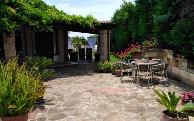 Villa with 3 Bedrooms in San Vito Dei Normanni, with Private Pool, Enclosed Garden And Wifi - 9 Km From the Beach