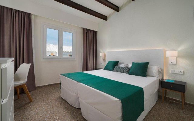 AluaSun Far Menorca Hotel