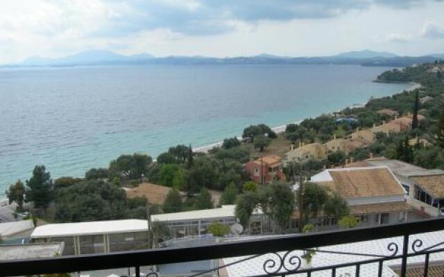 Emilios Apartments