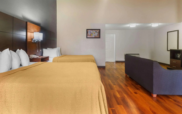 Econo Lodge Inn & Suites Gatlinburg at the Convention Center