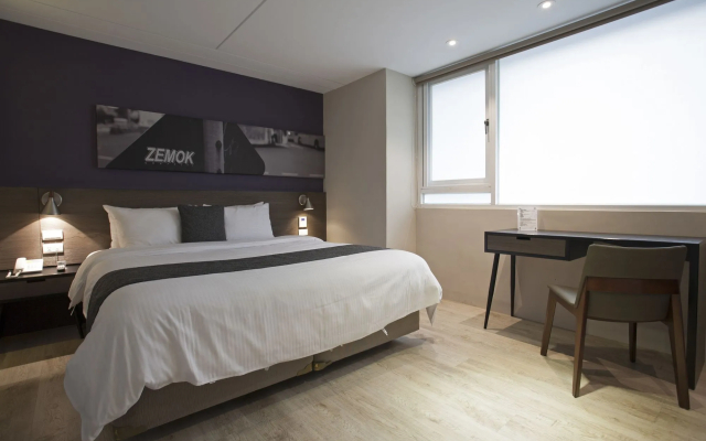 P&F Hotel