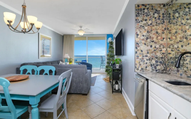 Majestic Beach Towers 2-404