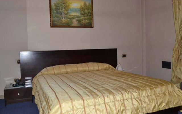 Smerald Hotel