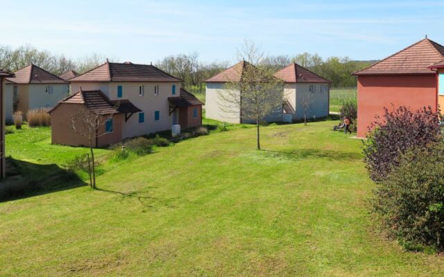Le Domaine de Claire Rive (PYC401)